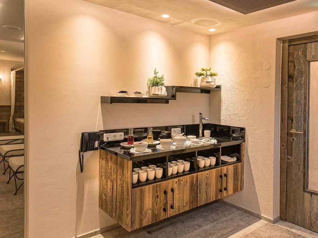Hotel Universo ザーファウス エクステリア 写真